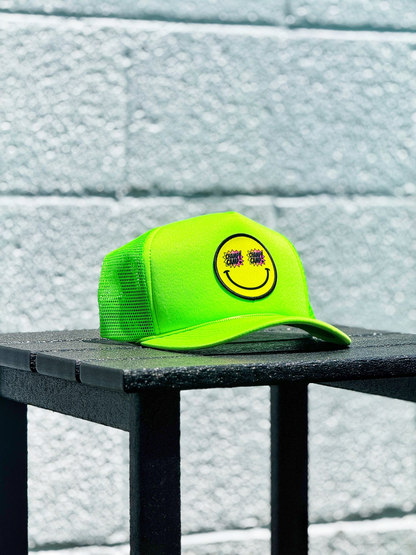 Champ Camp Adults SMILEY Trucker | Neon Green